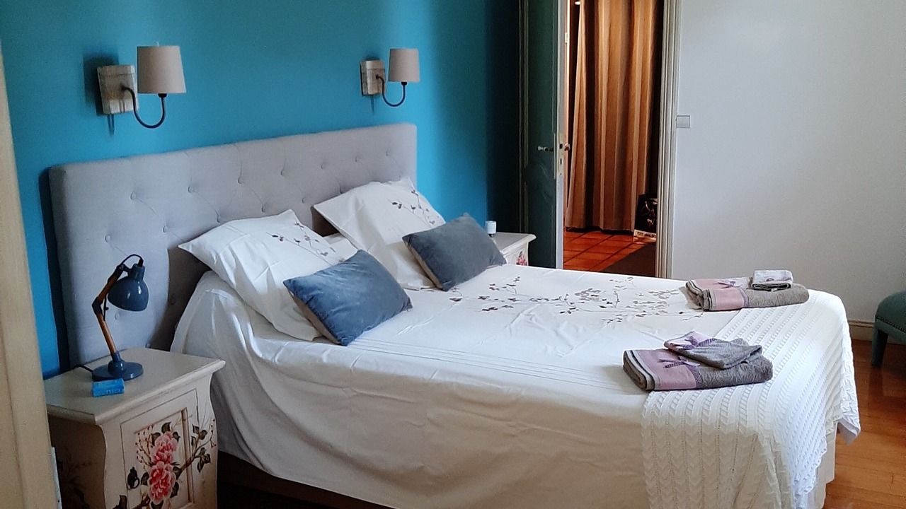 Photo of Bedroom in Contes