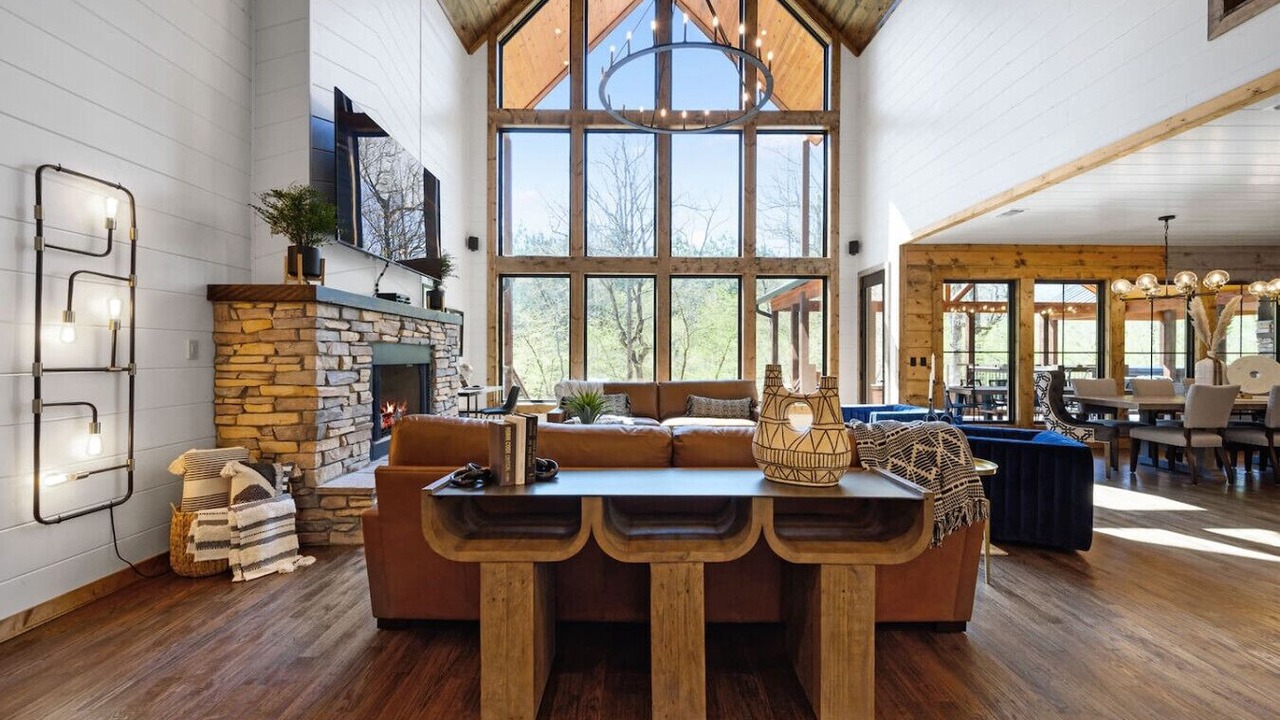 Photo of Livingroom in Broken Bow