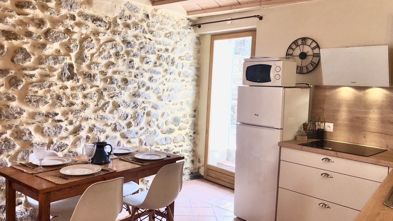 Photo of Kitchen in Montesquieu-des-Alberes