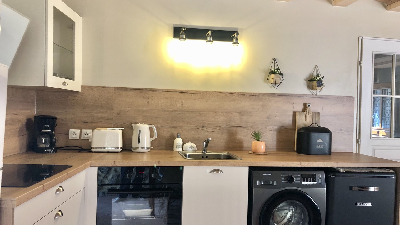 Photo of Kitchen in Montesquieu-des-Alberes