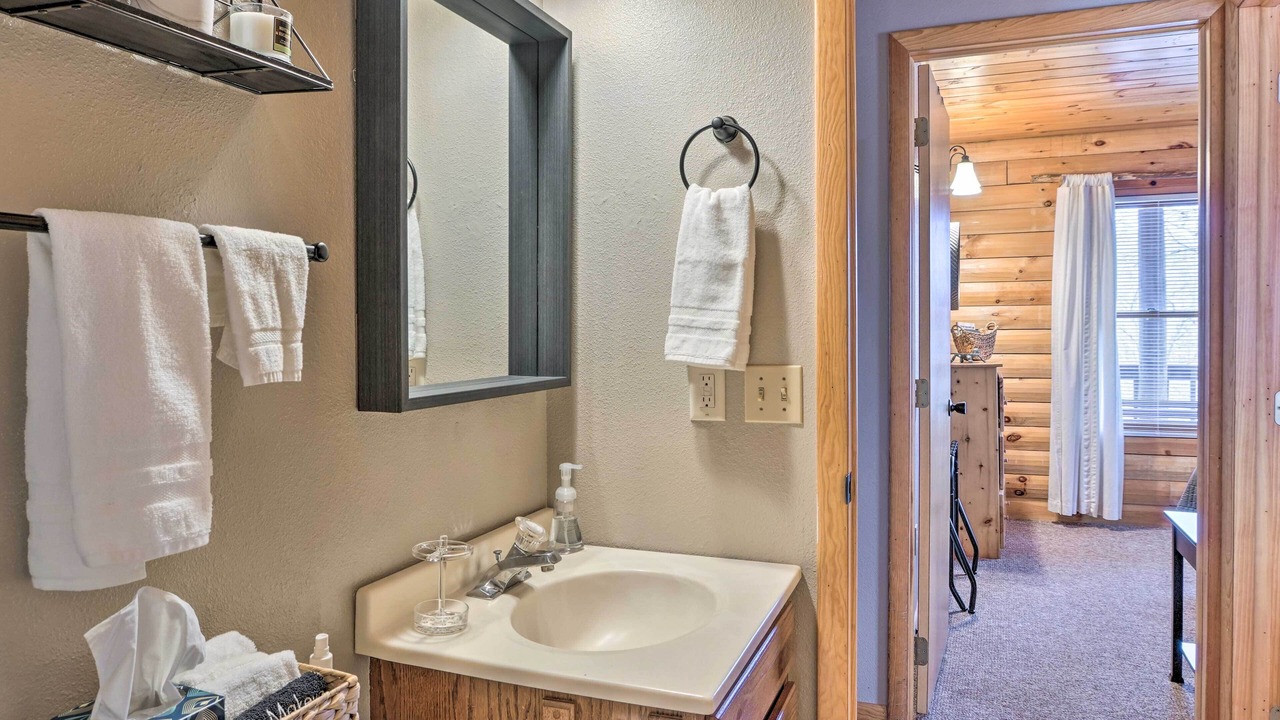 Photo of Bathroom in Shell Knob