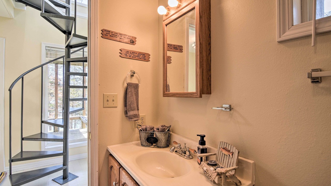 Photo of Bathroom in Emerald Beach