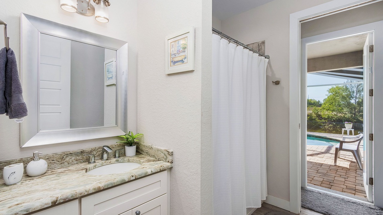 Photo of Bathroom in Trafalgar