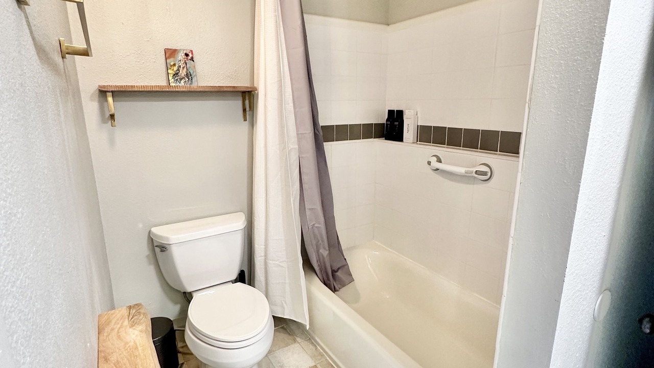 Photo of Bathroom in Washington Ave./ Memorial Park