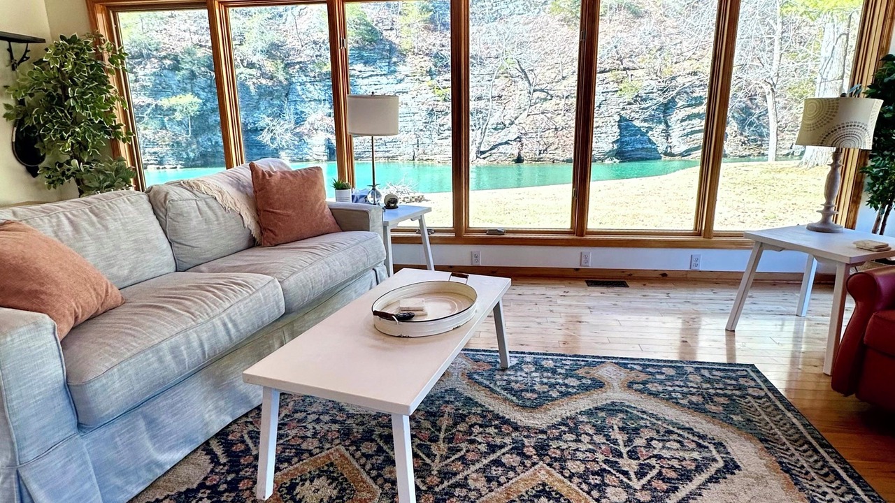 Photo of Livingroom in Covington