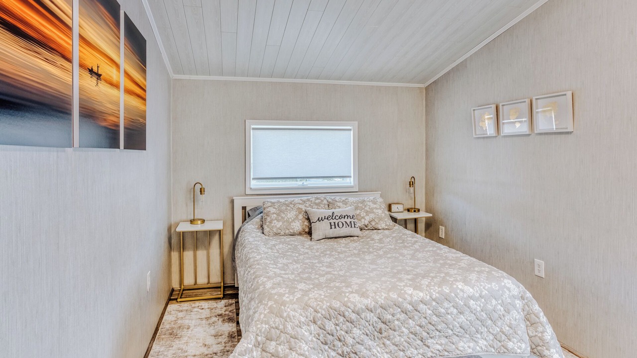 Photo of Bedroom in Painted Post