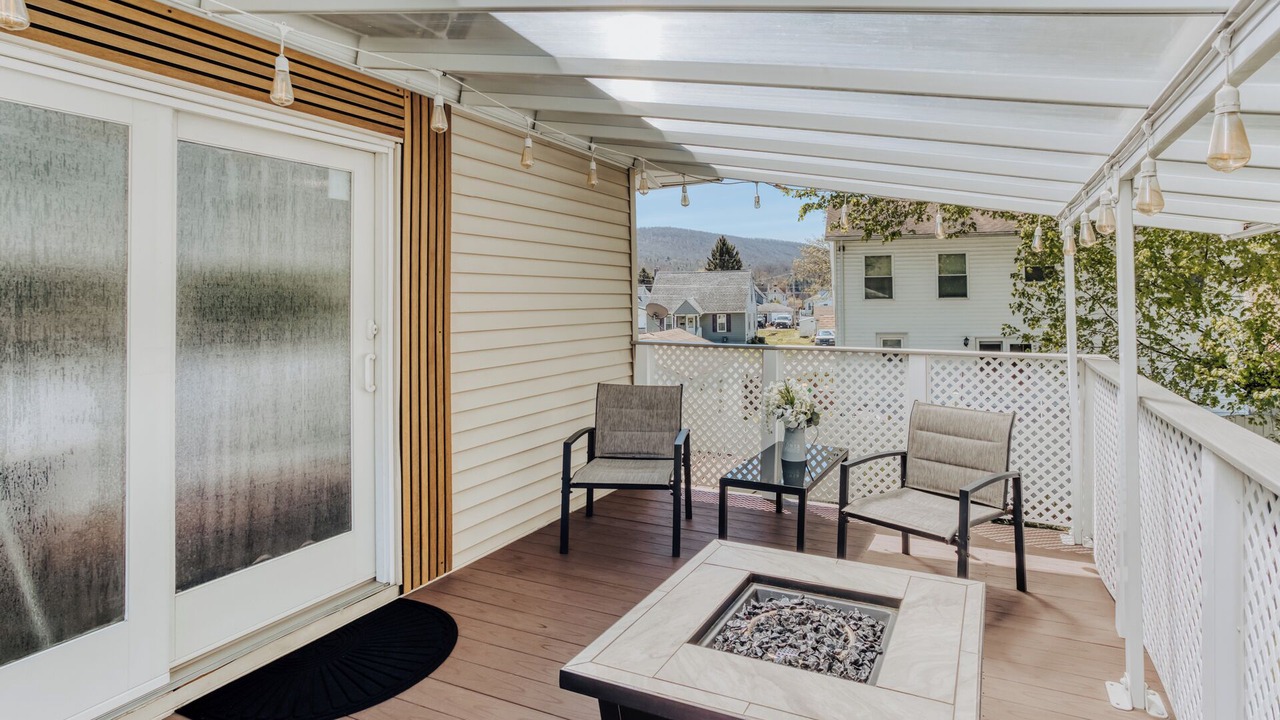Photo of Patio Balcony in Painted Post