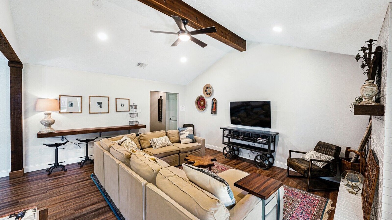Photo of Livingroom in Woodway