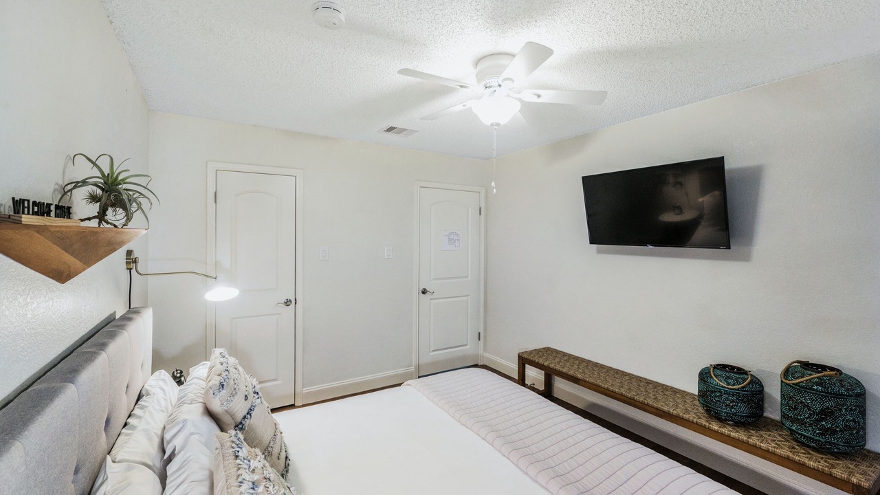 Photo of Bedroom in Woodway