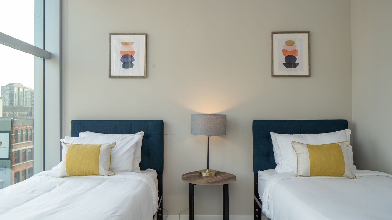 Photo of Bedroom in Near North Side