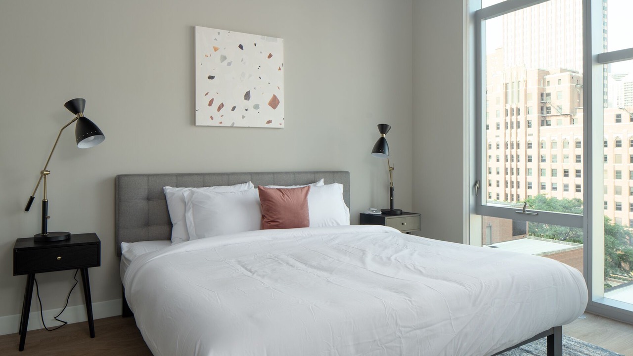 Photo of Bedroom in Near North Side