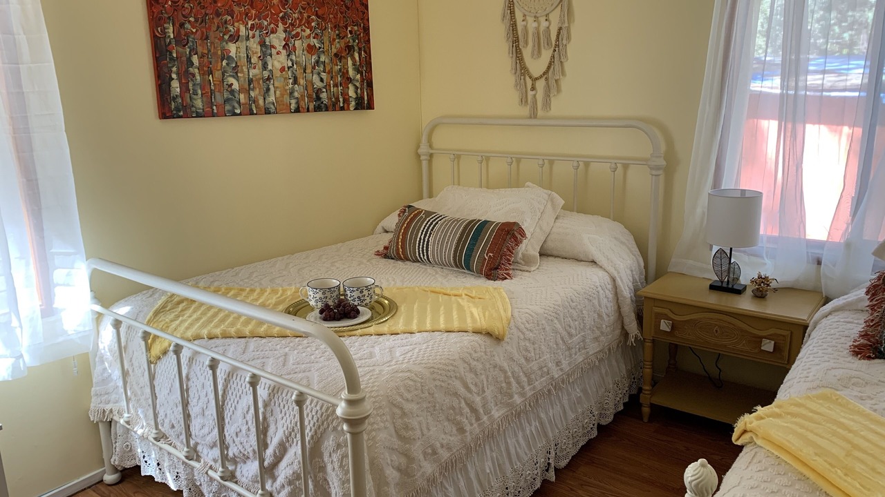 Photo of Bedroom in Pine Cove