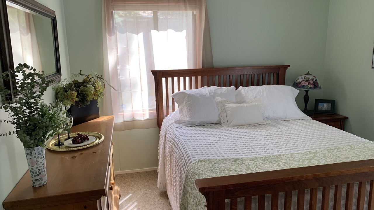 Photo of Bedroom in Pine Cove