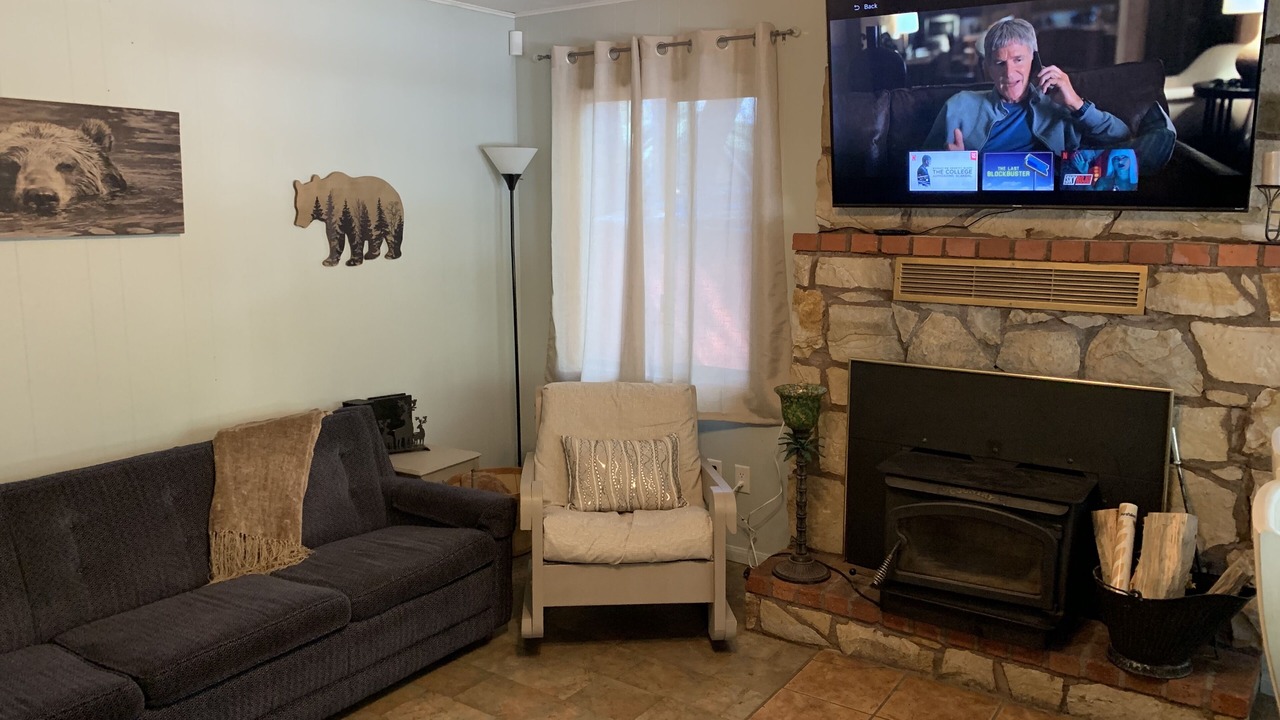 Photo of Livingroom in Pine Cove