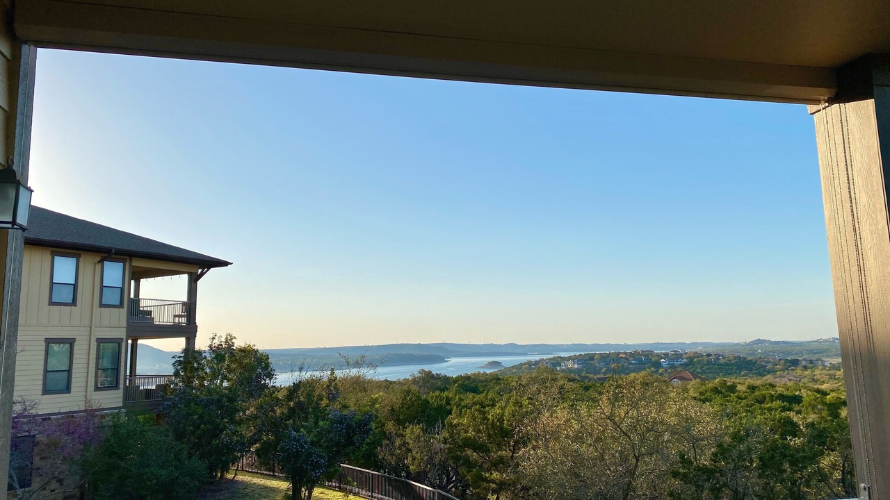 Photo of Patio Balcony in Jonestown
