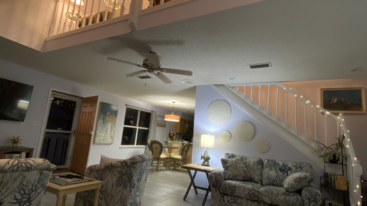 Photo of Livingroom in Carrabelle