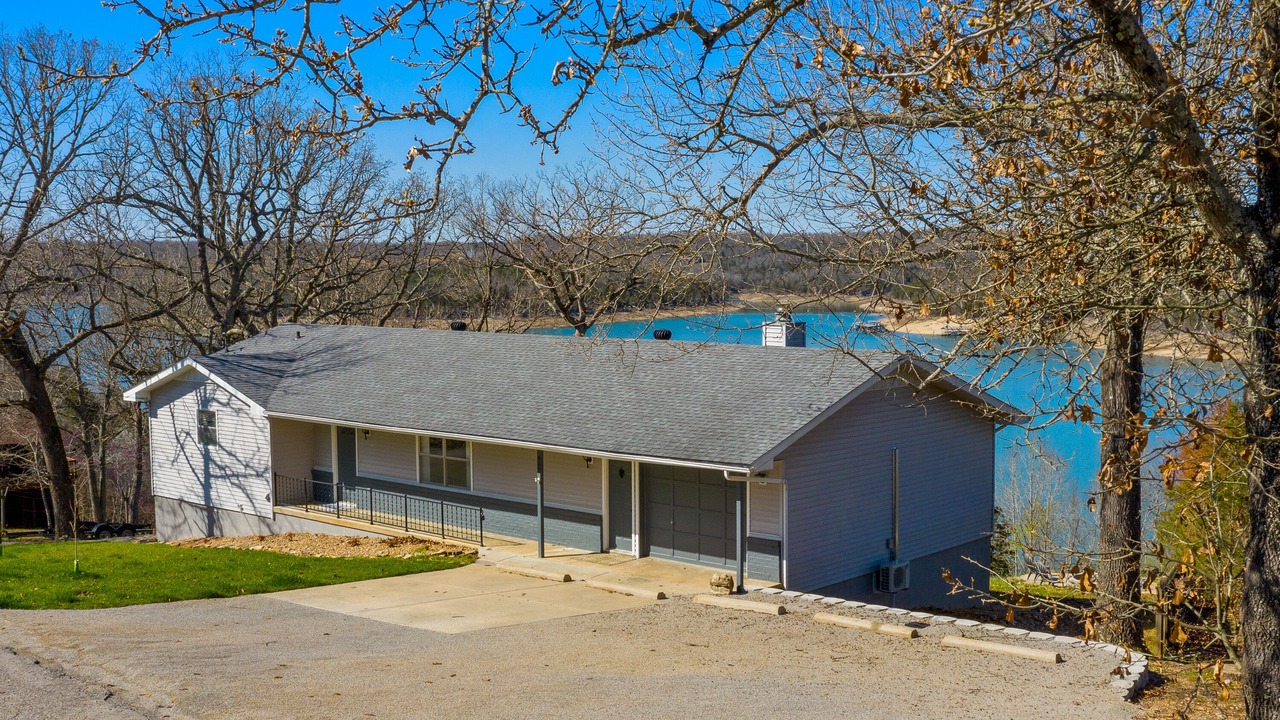 Photo of Outdoor in Lakeview