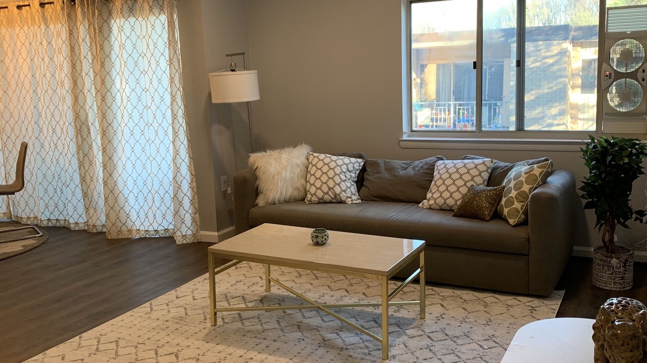 Photo of Livingroom in North Bethesda