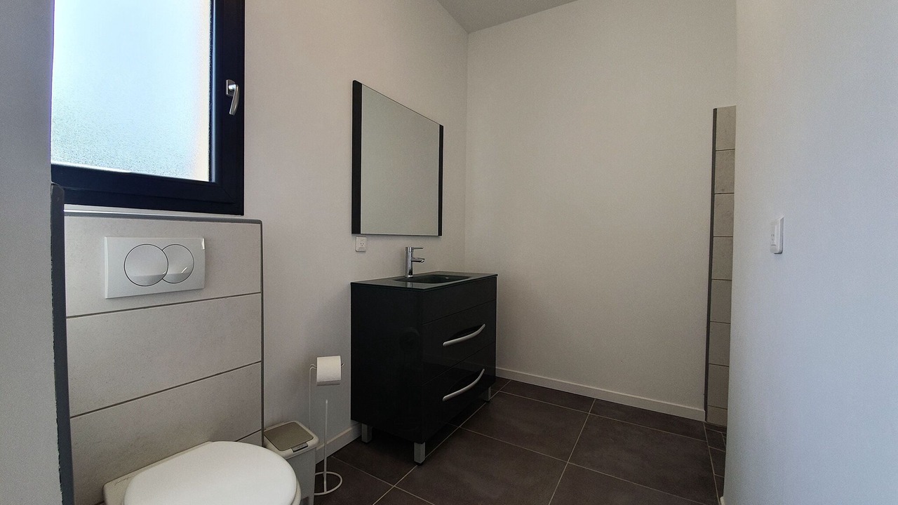 Photo of Bathroom in Oupia