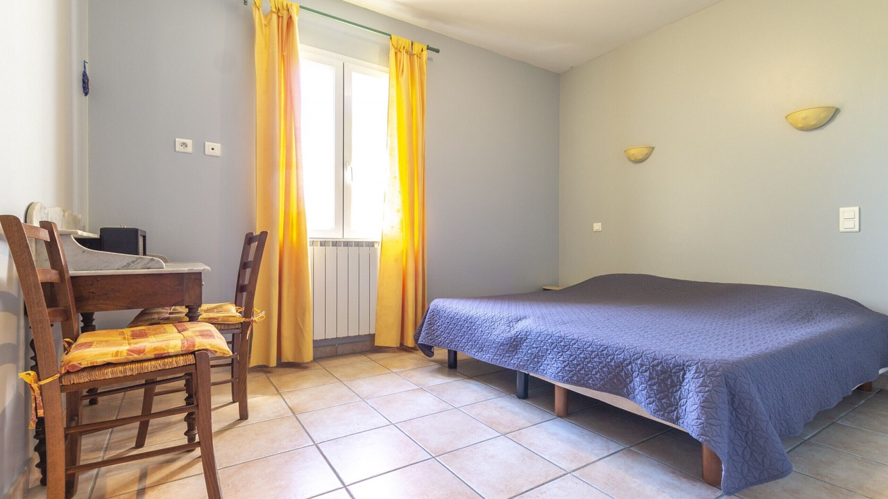Photo of Bedroom in Piolenc