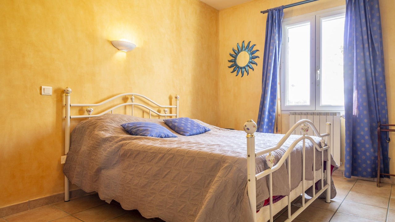 Photo of Bedroom in Piolenc