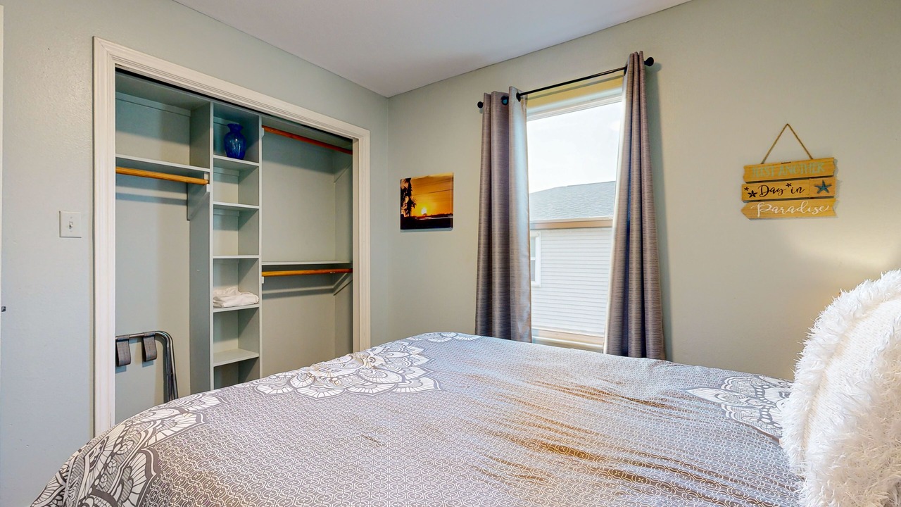 Photo of Bedroom in Leeward Sands