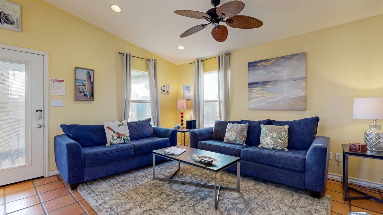 Photo of Livingroom in Leeward Sands