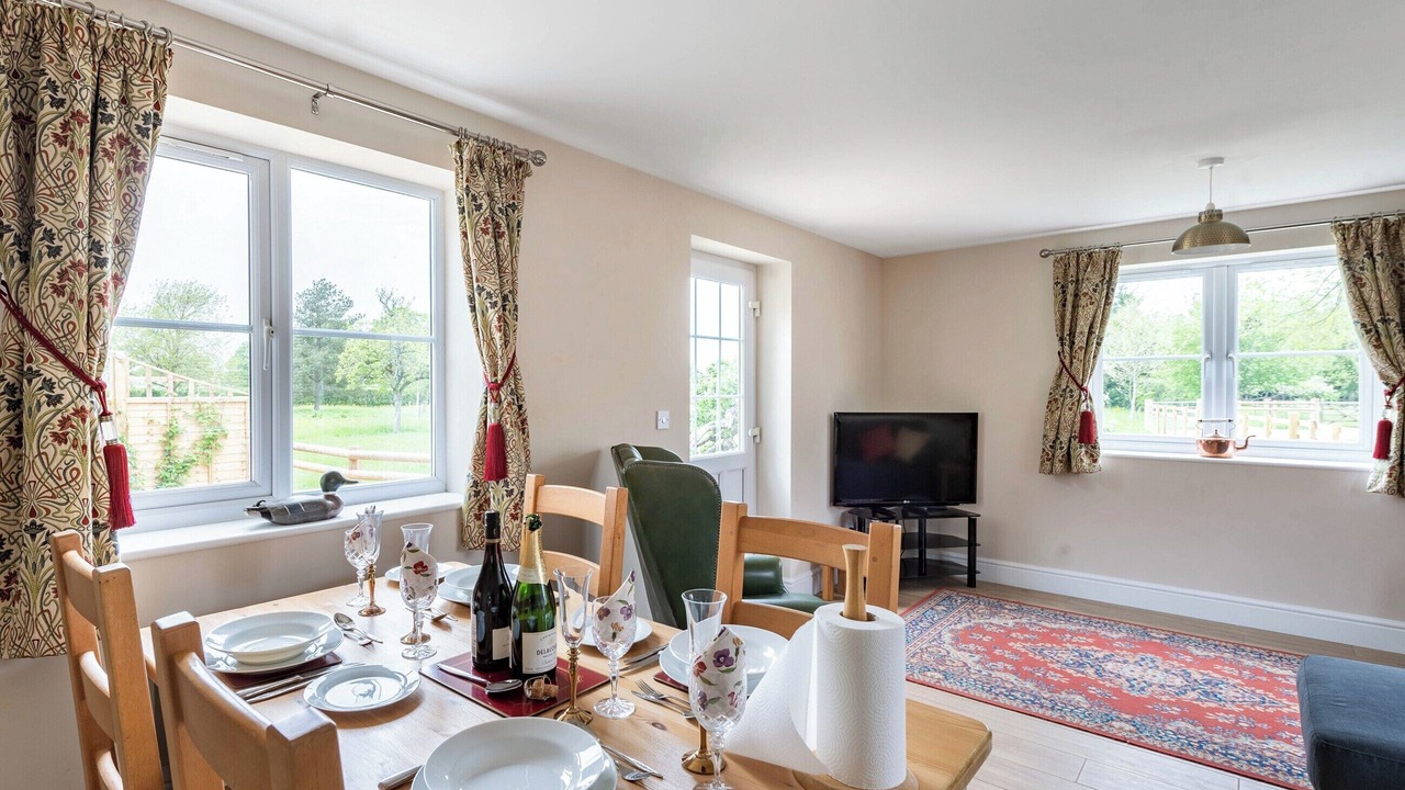 Photo of Others in Lower Wick