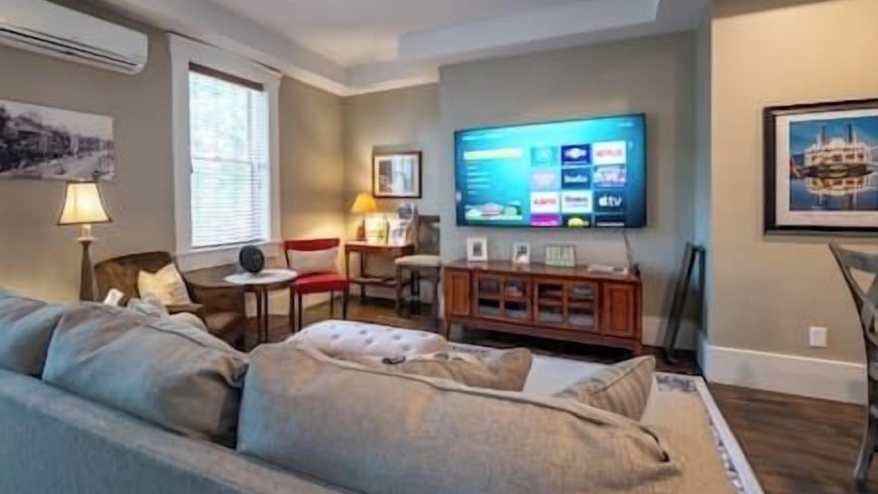 Photo of Livingroom in Madison