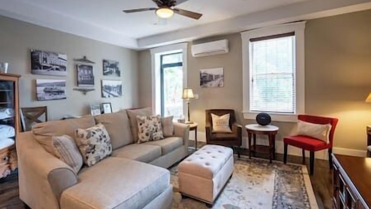 Photo of Livingroom in Madison