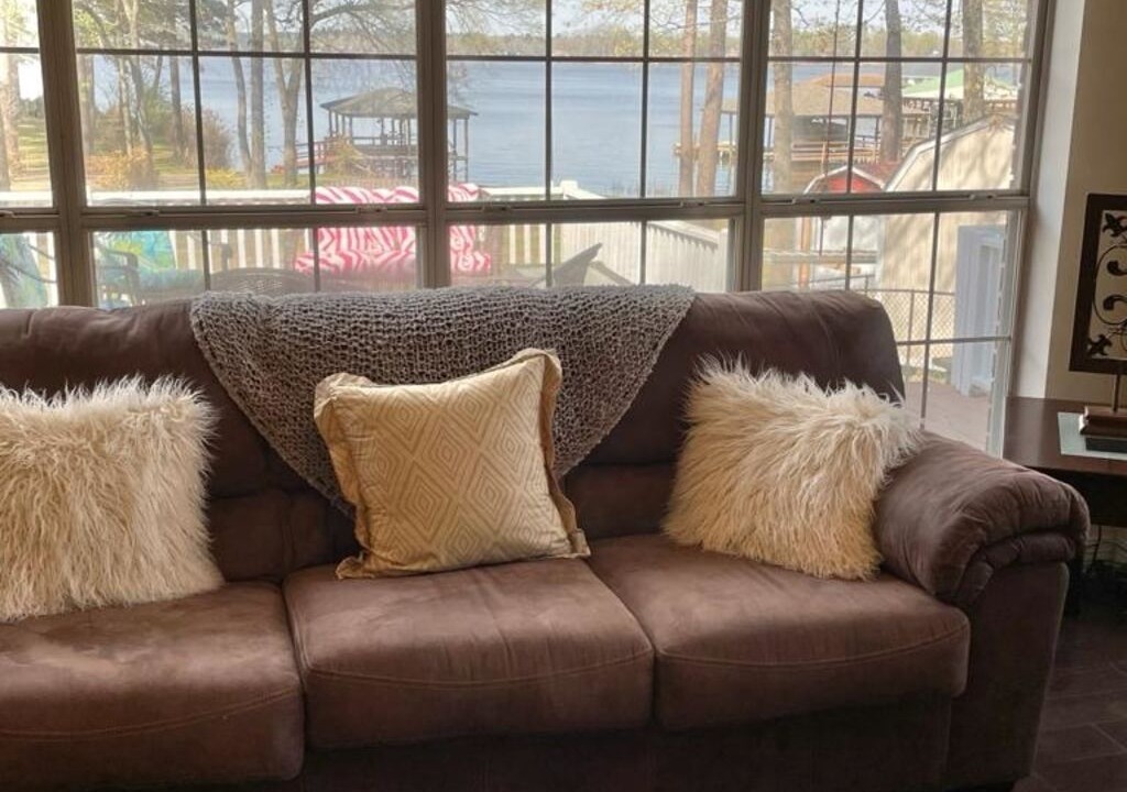 Photo of Livingroom in Benton