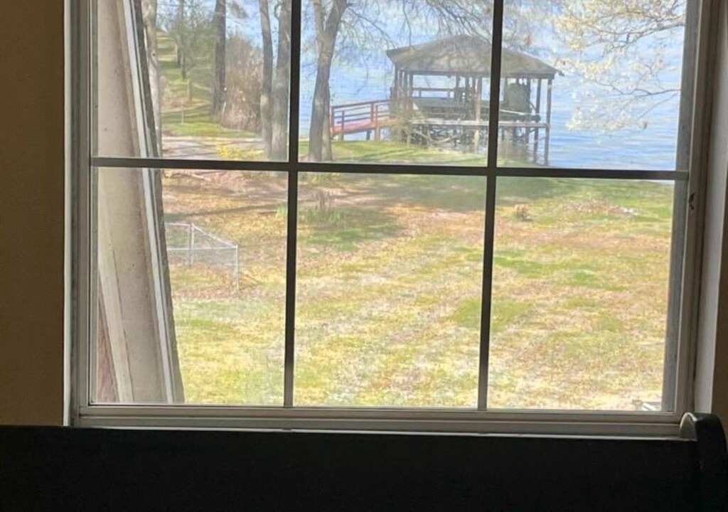 Photo of Bedroom in Benton