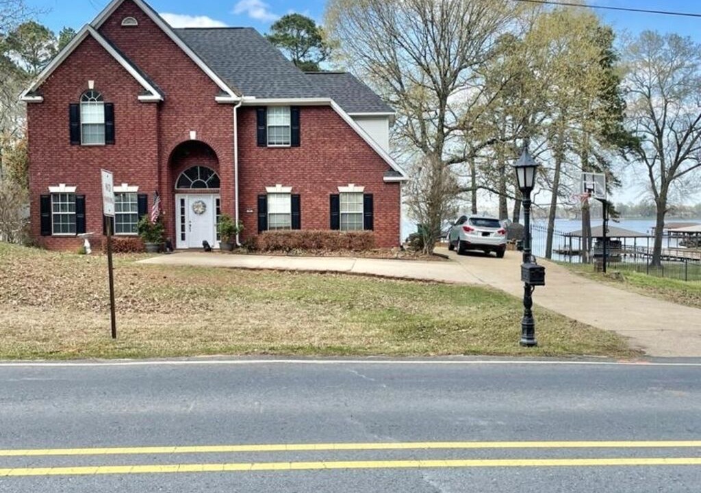 Photo of Outdoor in Benton