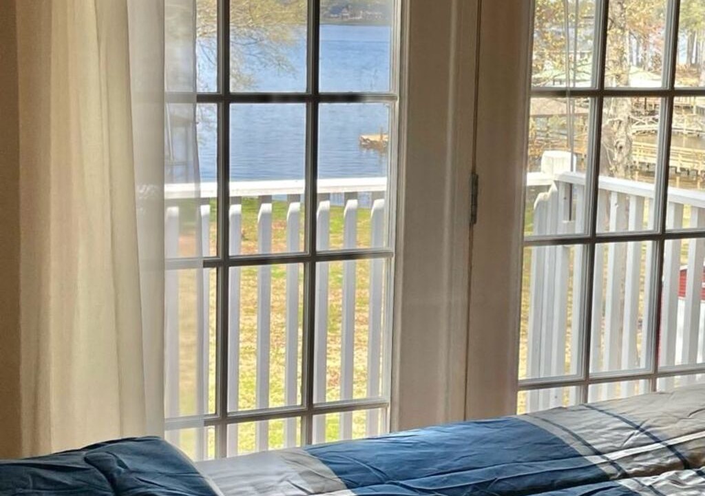 Photo of Bedroom in Benton