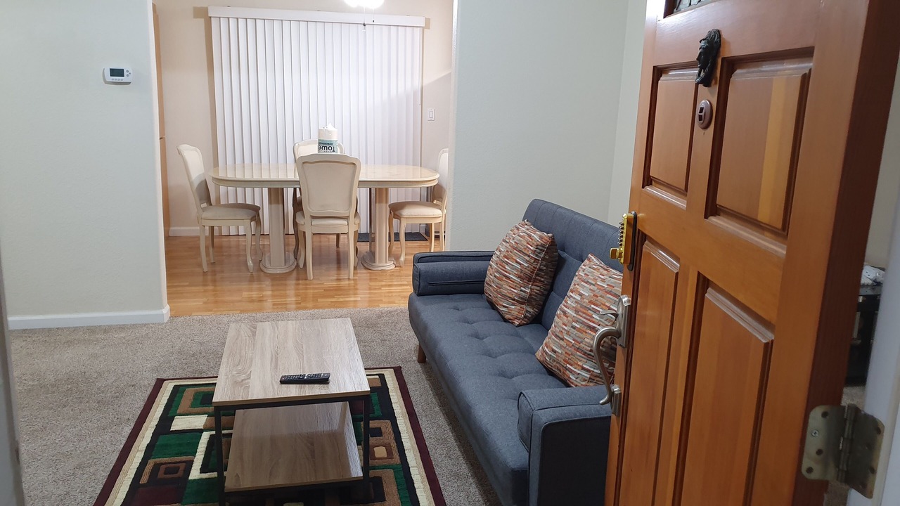 Photo of Livingroom in Civic Center