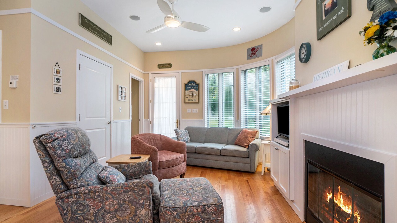 Photo of Livingroom in South Haven