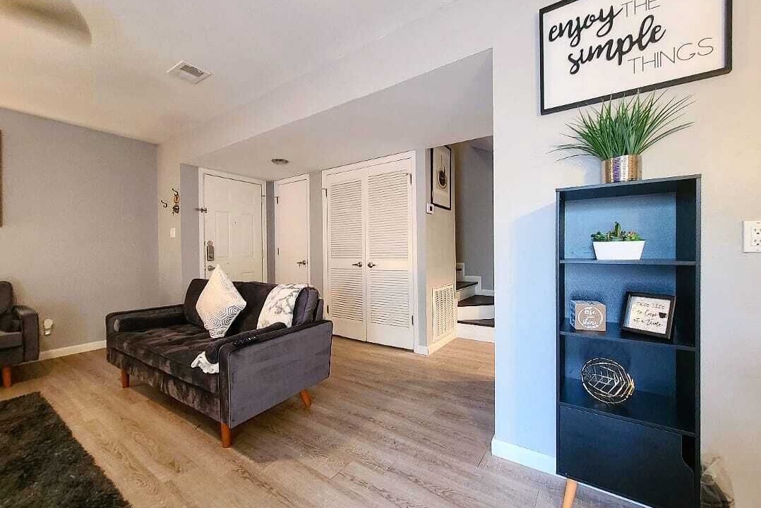 Photo of Livingroom in St. Johns