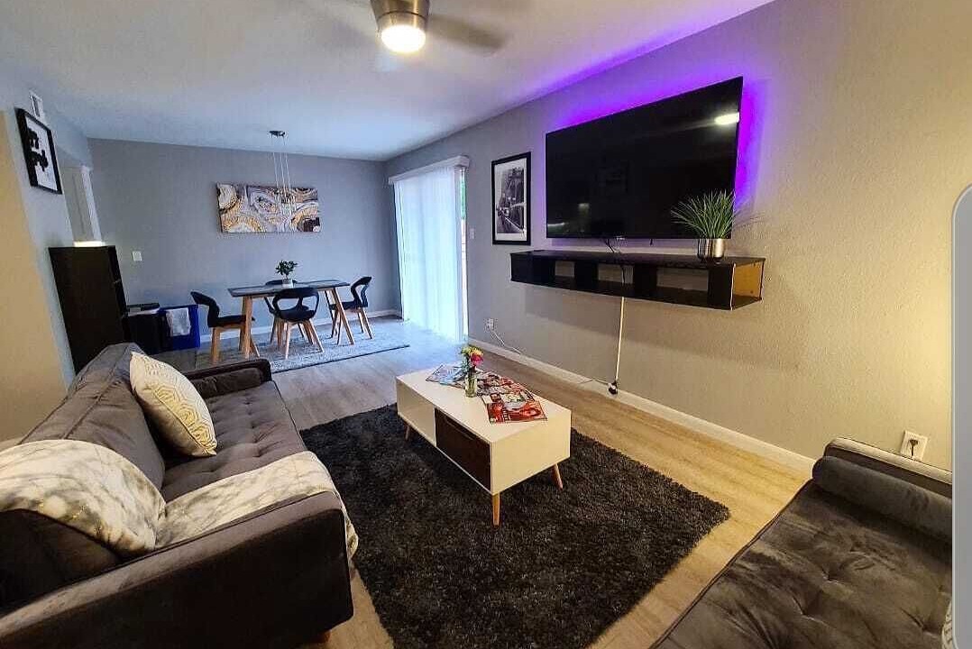 Photo of Livingroom in St. Johns