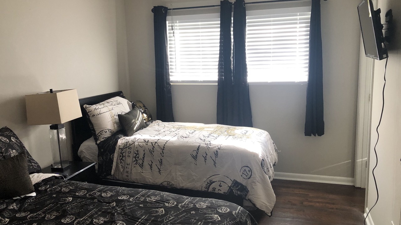 Photo of Bedroom in Forest Park