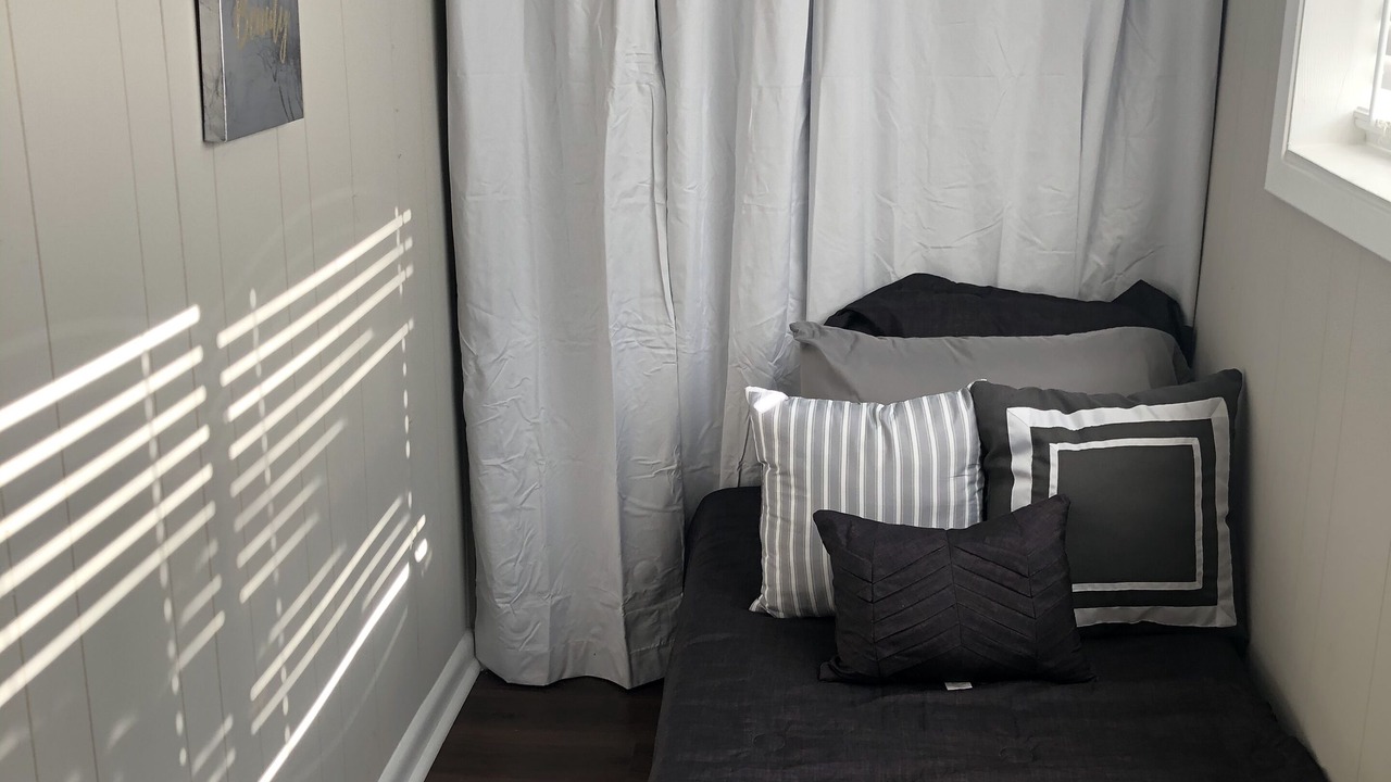 Photo of Bedroom in Forest Park