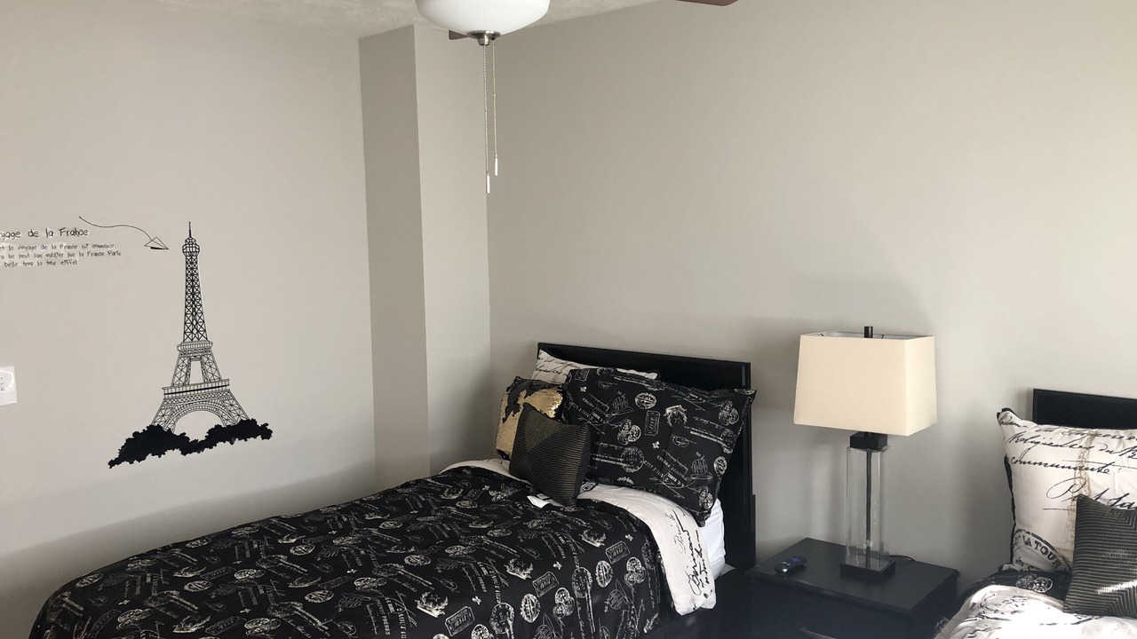 Photo of Bedroom in Forest Park