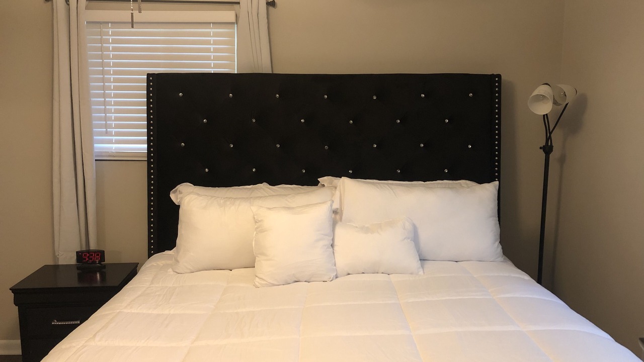 Photo of Bedroom in Forest Park