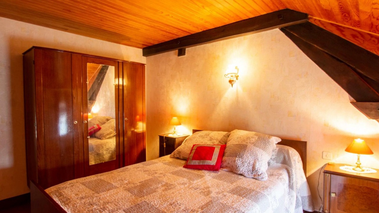 Photo of Bedroom in Doissat