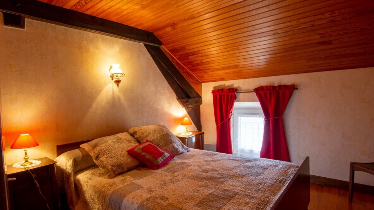 Photo of Bedroom in Doissat