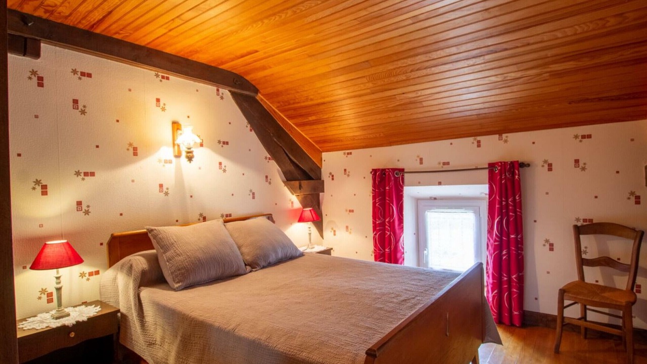 Photo of Bedroom in Doissat