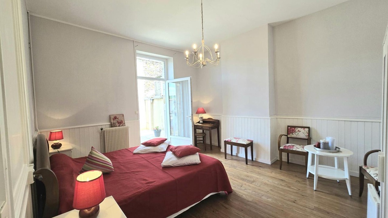 Photo of Bedroom in Villefranche-du-Perigord