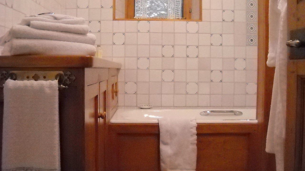 Photo of Bathroom in Saint-Germain-de-Coulamer