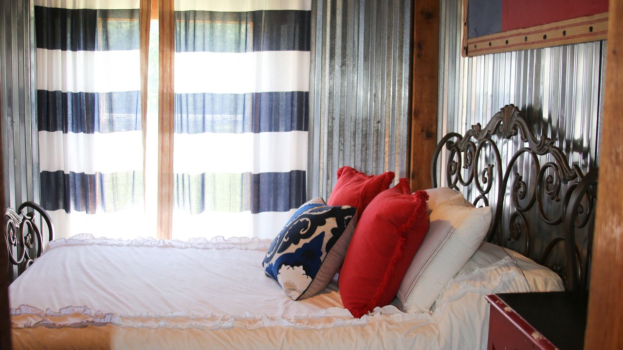 Photo of Bedroom in Justin