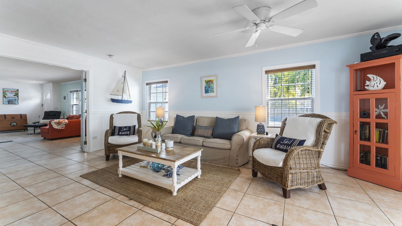 Photo of Livingroom in Cross Key Waterways