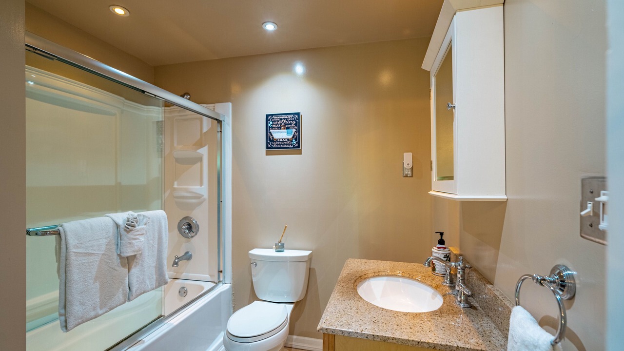 Photo of Bathroom in Northwood